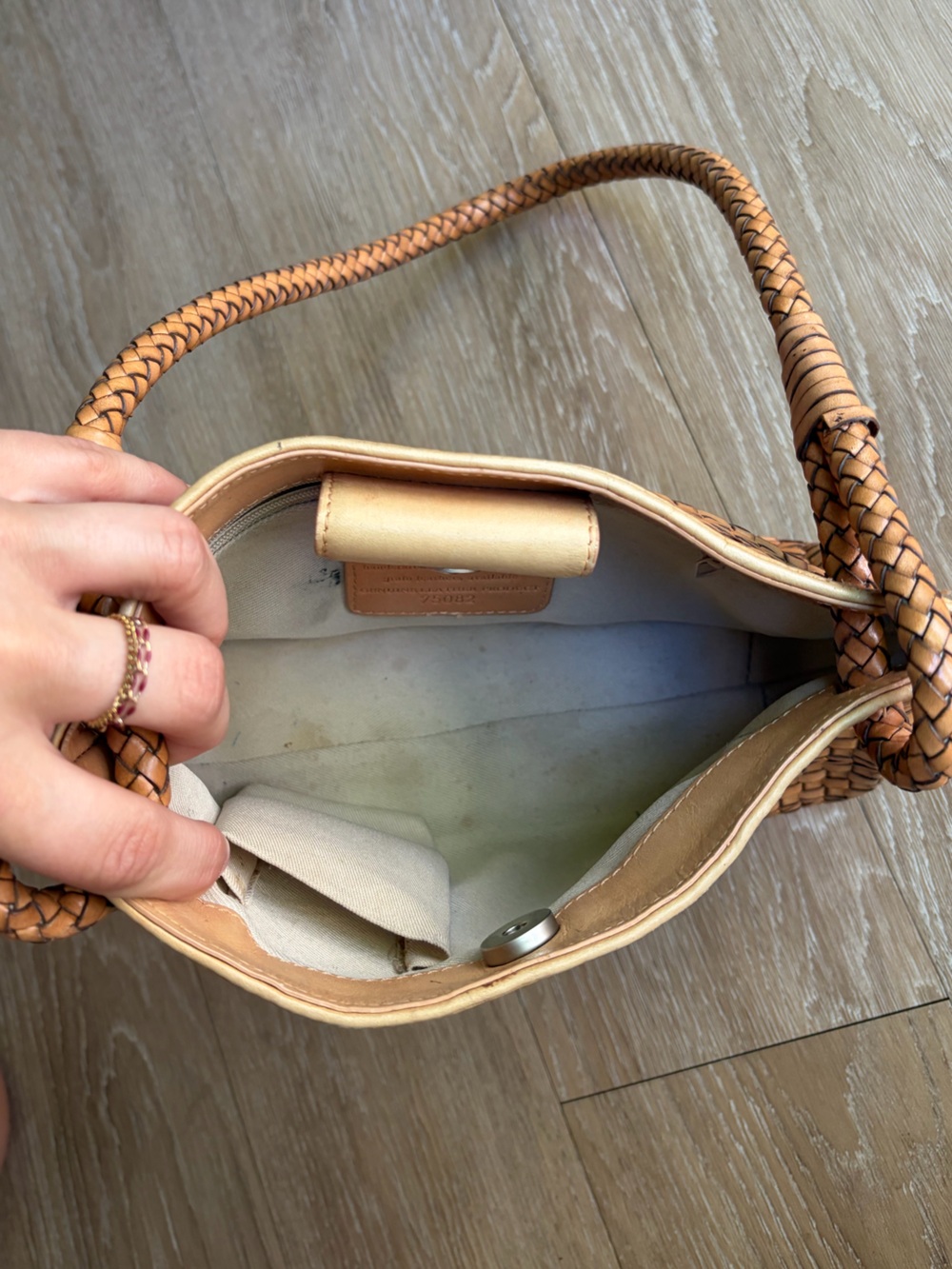 Vintage Fossil Woven Tan Leather Shoulder Bag - Picture 9 of 15